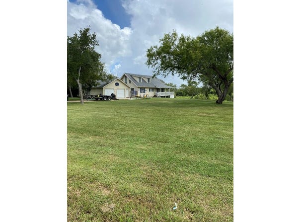 289 Mission River Oaks Rd, Woodsboro, TX 78393