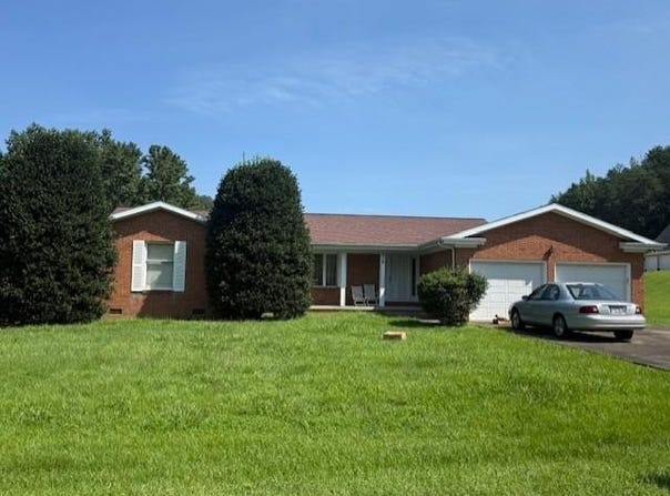 515 Jasper Lane, Paintsville, KY 41240