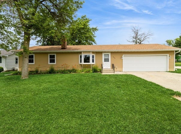 202 Harrison Court, Baxter, IA 50028