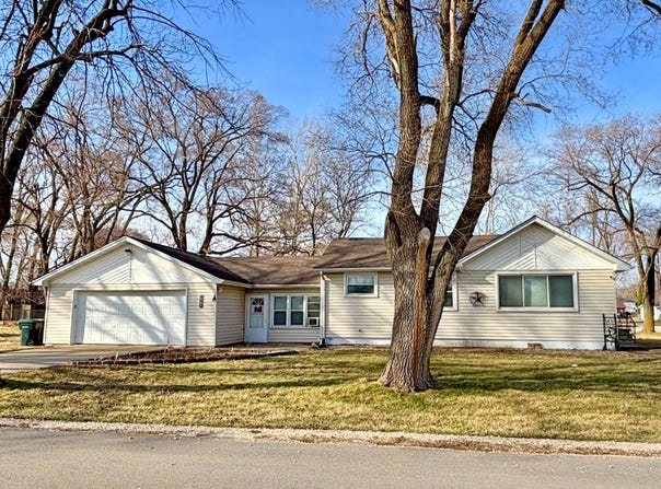 790 E 2nd Street, Coal City, IL 60416