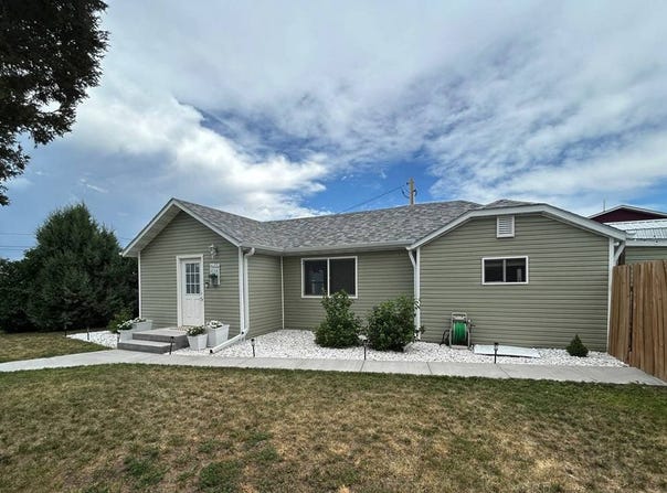 508 East 7th Street, Lusk, WY 82225