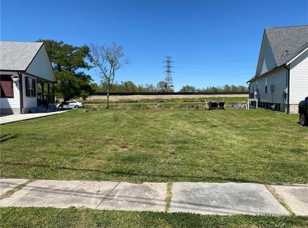 1956 BENJAMIN Street, Arabi, LA 70032