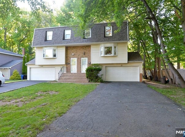 85B PRIMROSE Lane, Paramus, NJ 07652