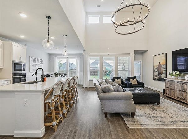 220 Glenwood Drive, Oak Point, TX 75068