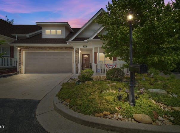 523 Apple View Way, Sevierville, TN 37862