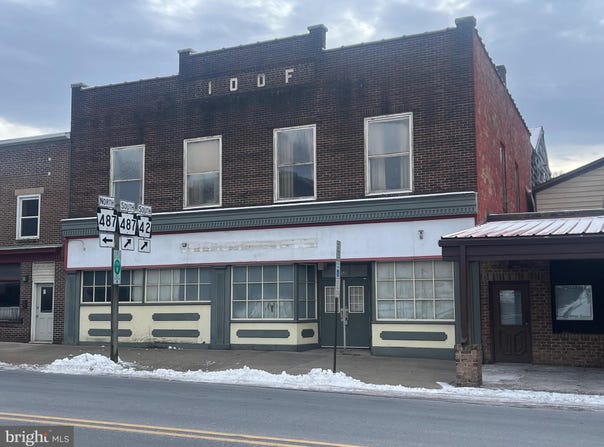 352 MAIN ST, CATAWISSA, PA 17820