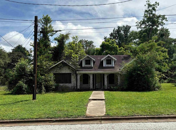 321 E Butler, Gilmer, TX 75644