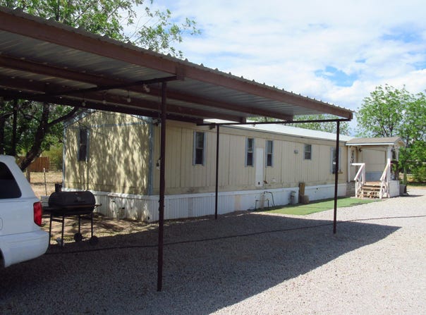 205 E San Miguel Street, La Mesa, NM 88044