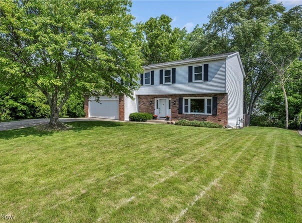 3895 Mars Drive, Brunswick, OH 44212