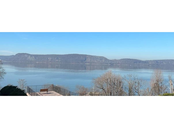 74 Hudson Point Ln, Ossining, NY 10562