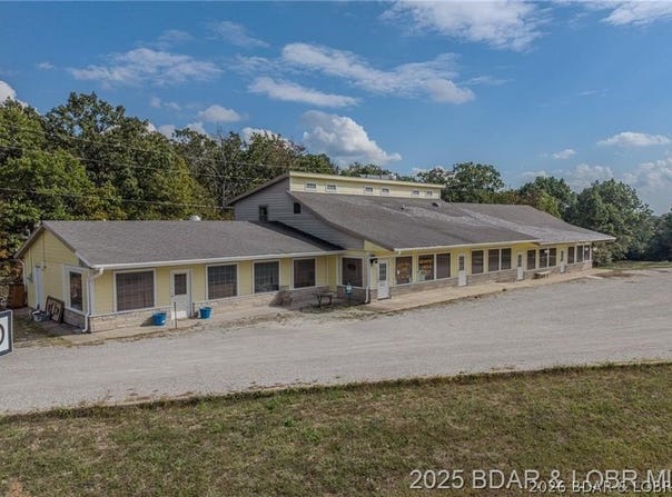 33023 Hwy 7, Edwards, MO 65326