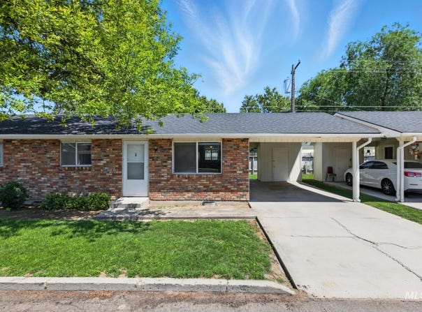 111 Hudson Ave. Units A-E, Nampa, ID 83651