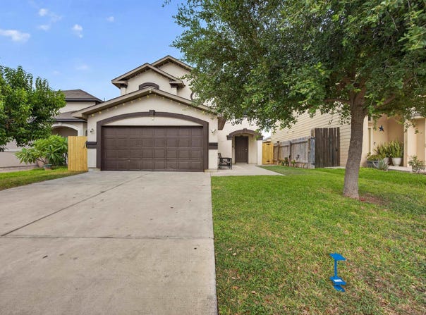 3629 Jose C Santos Dr, Laredo, TX 78041