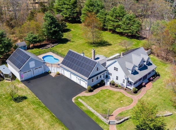 64 Warren St, Plainville, MA 02762