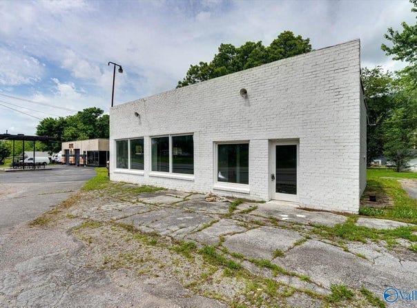 125 W Indiana Avenue, Whitwell, TN 37397