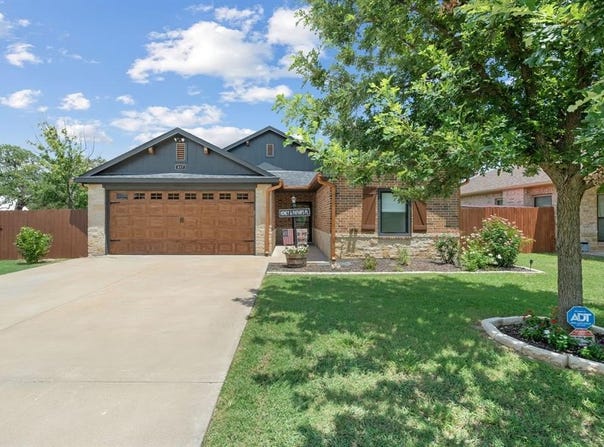 417 Magnolia Street, Hico, TX 76457