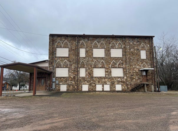 363 W 6th St, Waldron, AR 72958