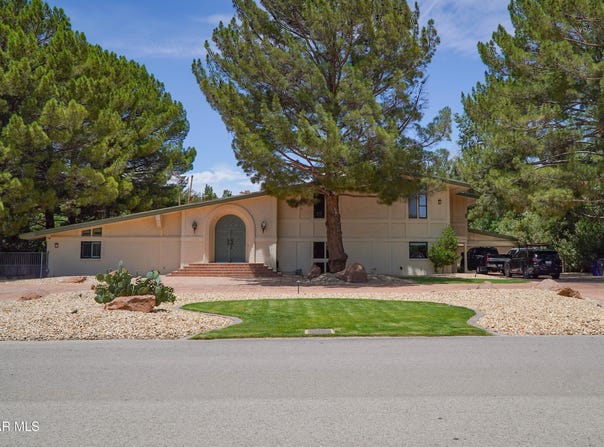 742 Coeur Dalene Circle, El Paso, TX 79922