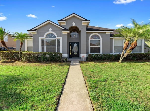 9885 MONTCLAIR CIRCLE CIRCLE, APOPKA, FL 32703