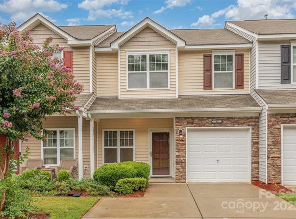 1437 Harpers Inlet Drive, Clover, SC 29710
