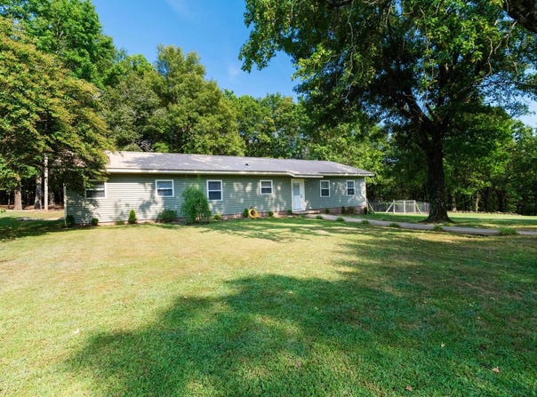 1387 County Road 3371, Clarksville, AR 72830