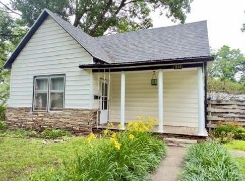 1030 W Walnut Street, Nevada, MO 64772