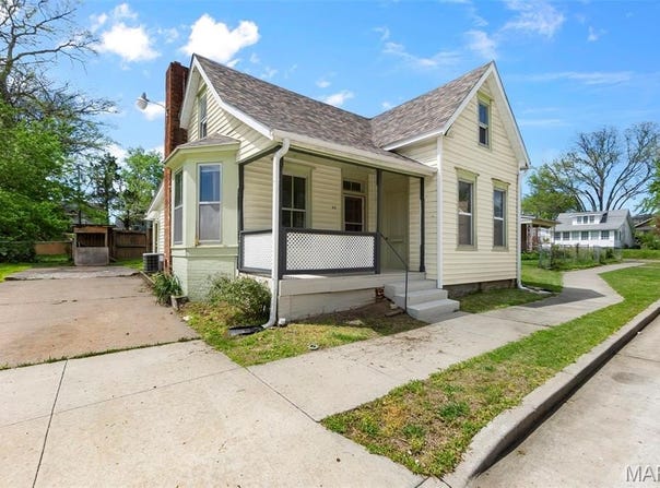 63 N Hanover Street, Cape Girardeau, MO 63701