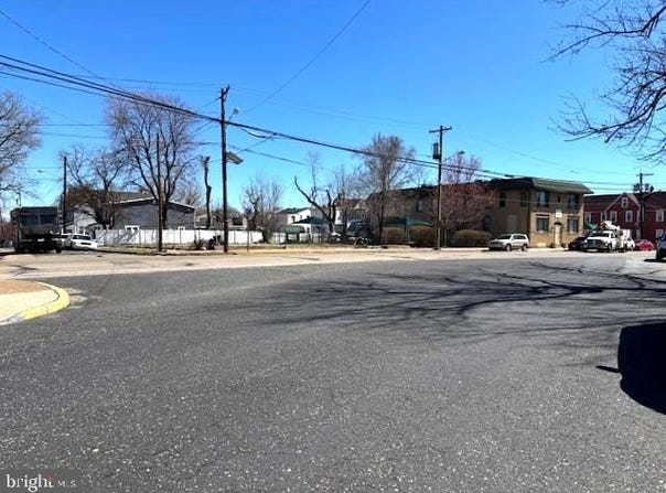 818 N 27TH STREET, CAMDEN, NJ 08105
