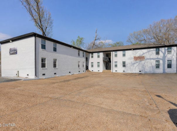 1000 Hollywood Drive, Jackson, TN 38301