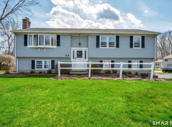 30 Montano Road, Enfield, CT 06082