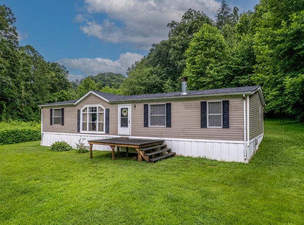 4840 Kentucky 1812, Campton, KY 41301
