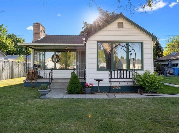 1103 Potter, Richland, WA 99354
