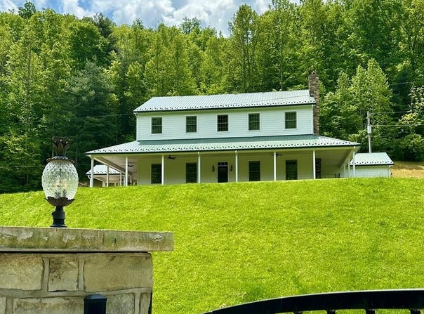 503 Stapleton Branch, Flat Gap, KY 41219