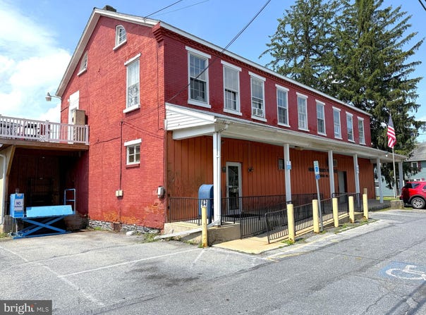 8 S LINE ROAD, STEVENS, PA 17578