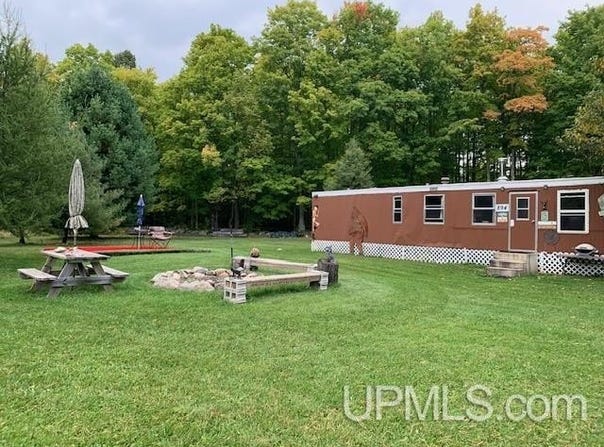 894 US 141, Crystal Falls, MI 49920