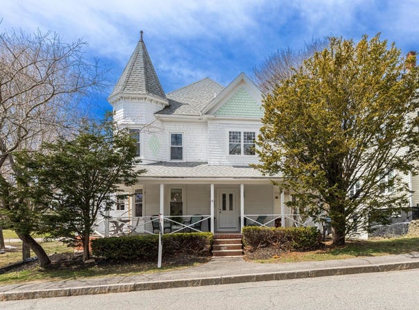 11 Rogers Road, Kittery, ME 03904