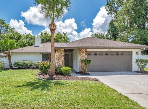 209 TWELVE LEAGUE CIRCLE, CASSELBERRY, FL 32707