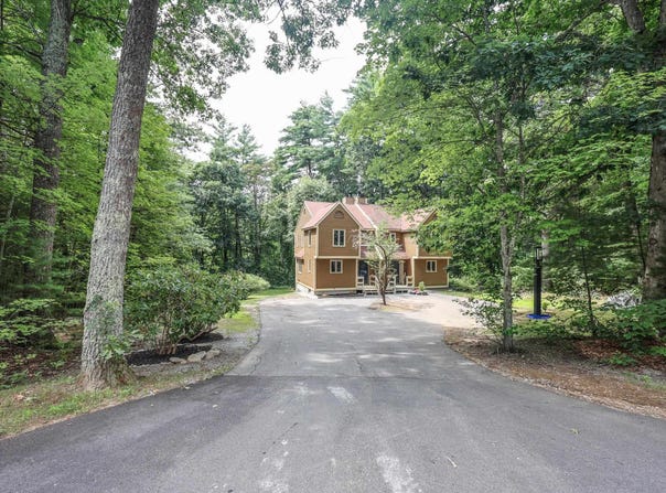 36 Lindsey Way, Goffstown, NH 03045