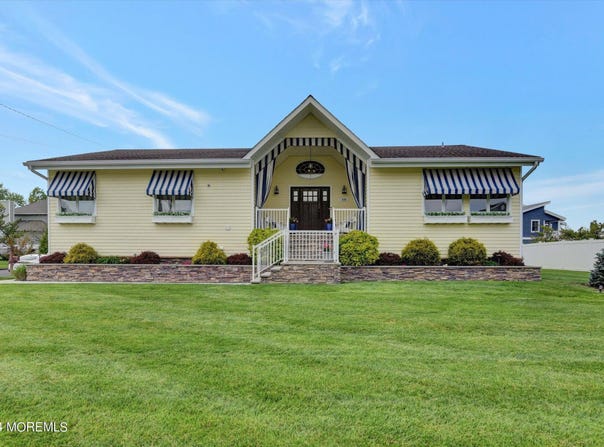 508 Port Au Peck Avenue, Oceanport, NJ 07757
