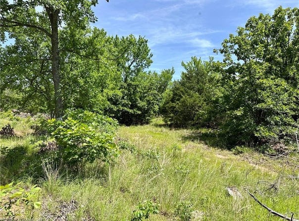 623 Dozer Mountain RD, Eufaula, OK 74432