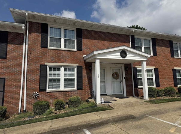 107 Olde Newburgh Drive, Newburgh, IN 47630