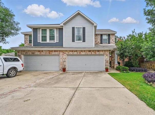 1436 Ravenwood Drive, Mansfield, TX 76063