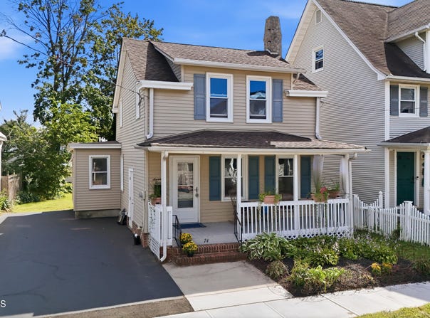 74 2nd Street, Keyport, NJ 07735