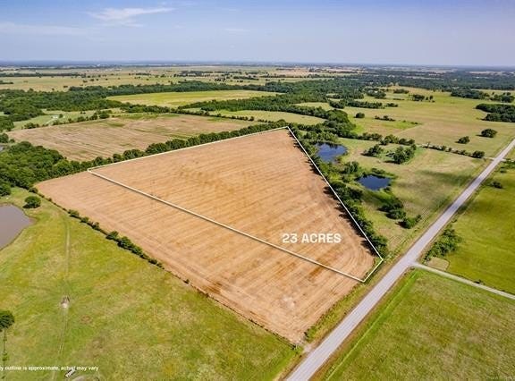 220 Road, Wagoner, OK 74467