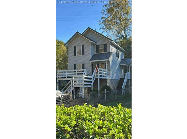 30 Left Fork Road, Marmet, WV 25315