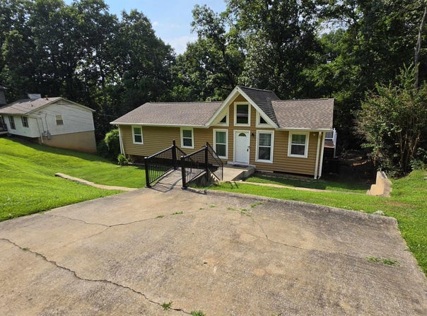 640 16TH TERRACE, CENTER POINT, AL 35215