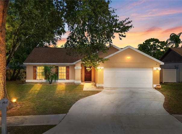 802 SMITH BAY DRIVE, BRANDON, FL 33510