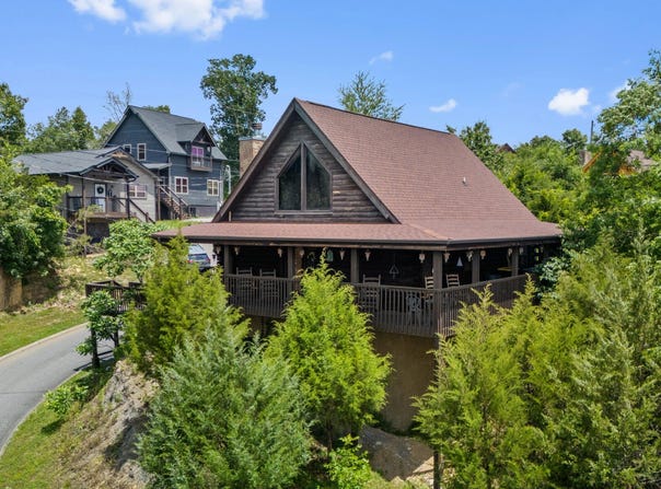 2028 Eagle Feather Drive, Sevierville, TN 37876