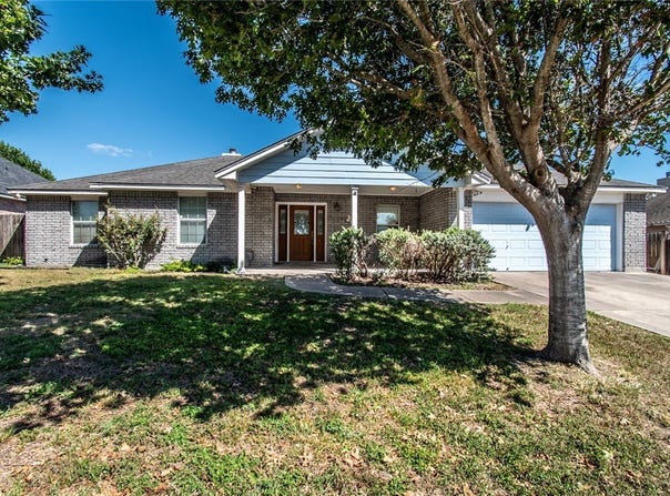 103 Collins, Odem, TX 78370