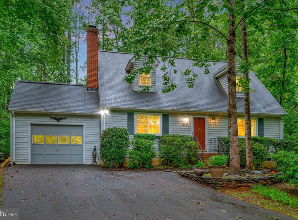 215 MT PLEASANT DRIVE, LOCUST GROVE, VA 22508